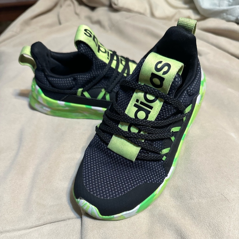 Boys Adidas’s Slip On Athletic Shoes Size 12K